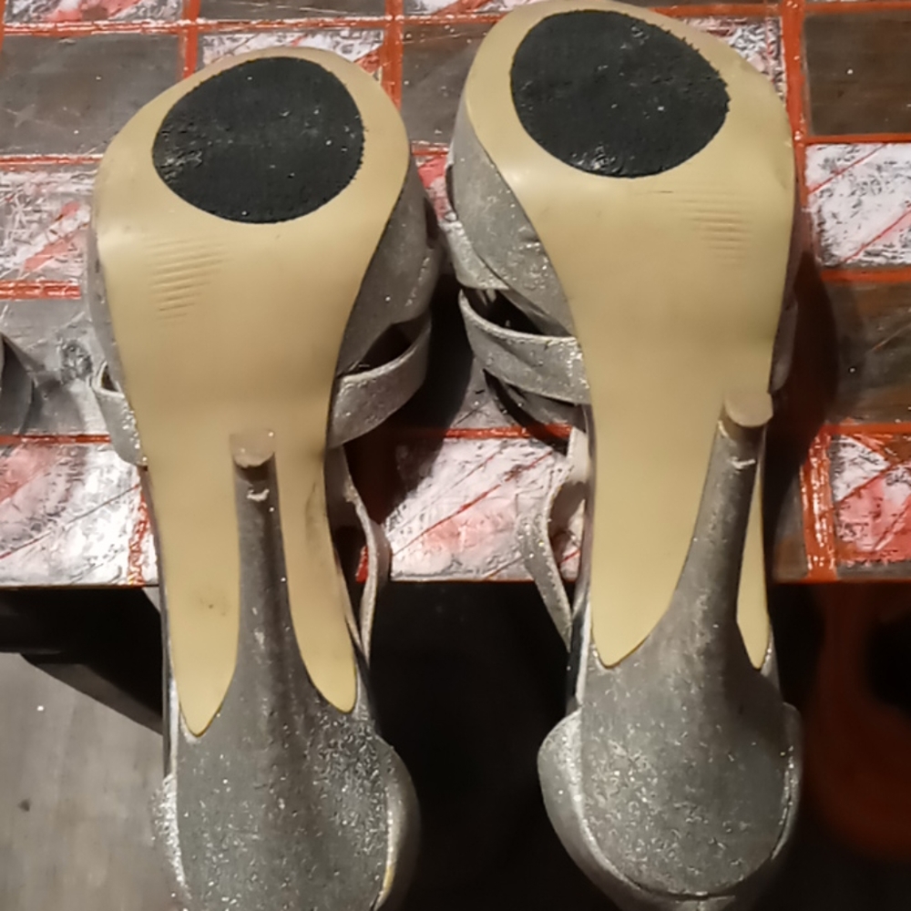 Silver Glitter Heels - Picture 3 of 4